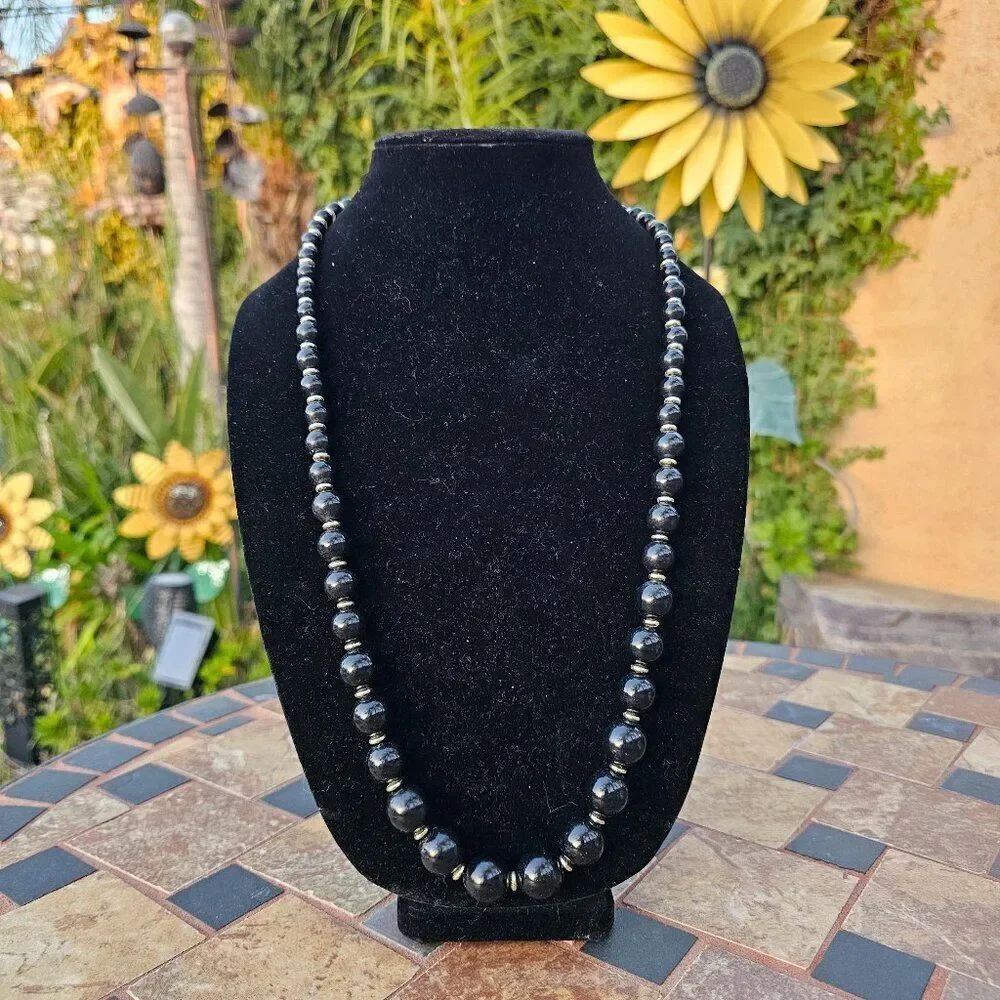 Vintage 1950s Mid-Century Elegant Black Beaded Necklace